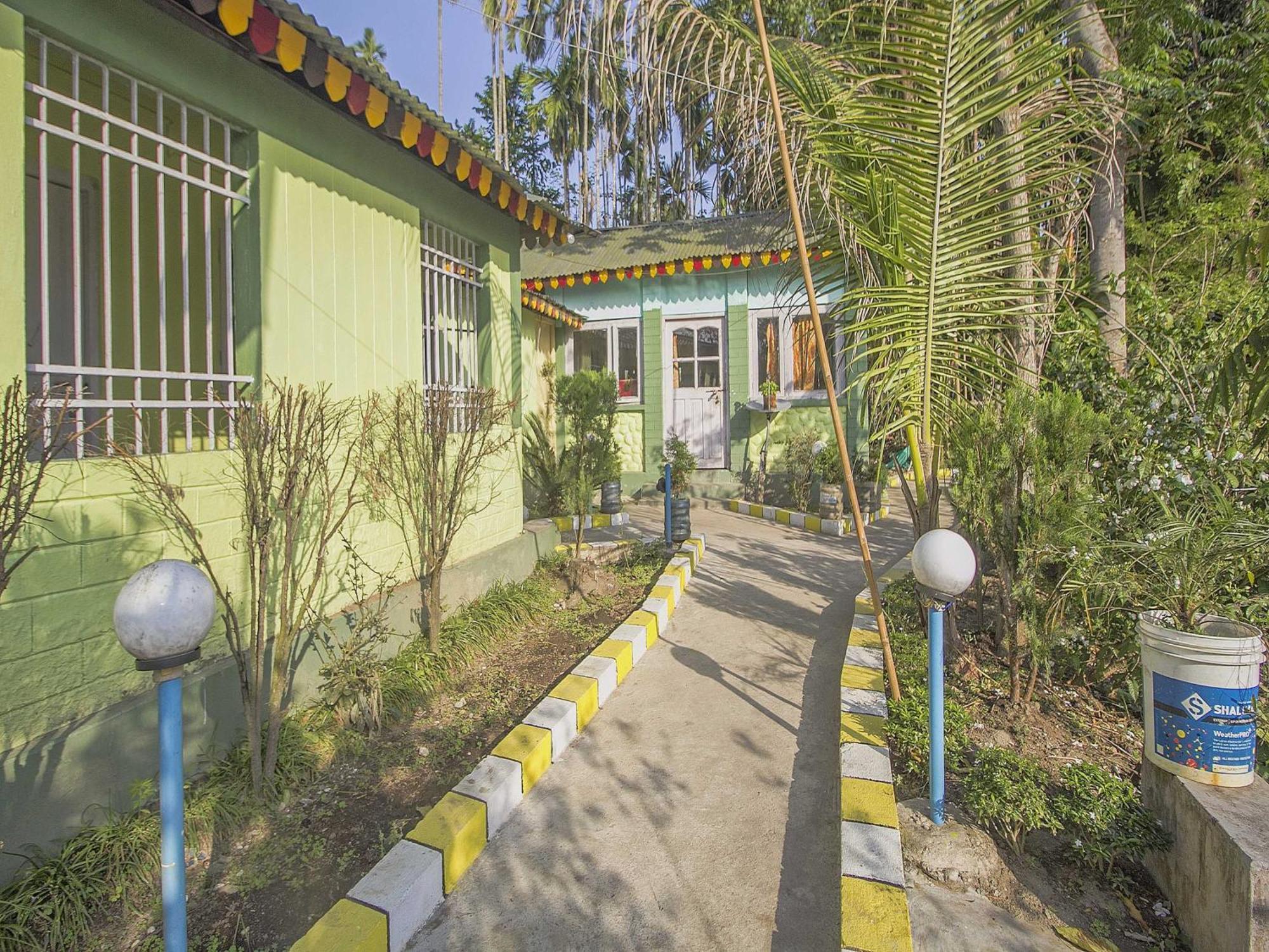 Hotel O Resort Green Wave Lataguri Exterior photo